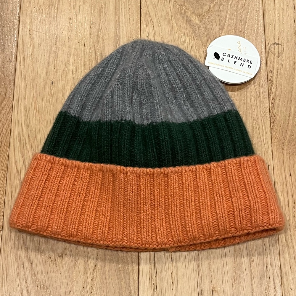 Cashmere Beanie Hat – Santacana Madrid – Made in Spain – New with Tags